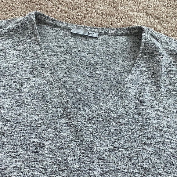 Zara Gray Sweater with Lace - Picture 6 of 7